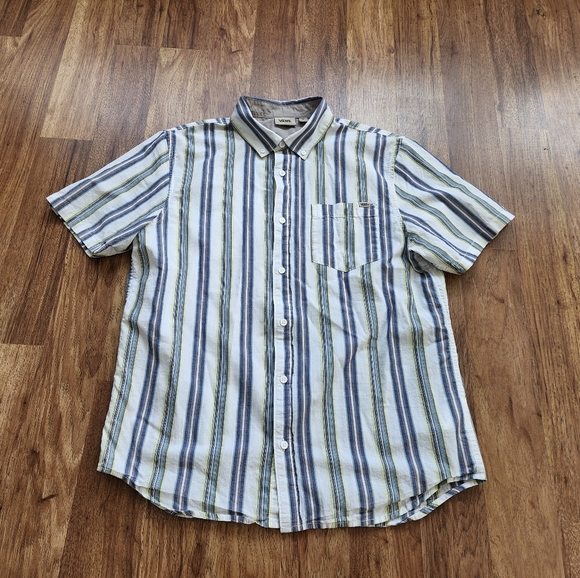 Vans Short Sleeve Button Down Casual Striped Shirt Size M - Picture 1 of 10